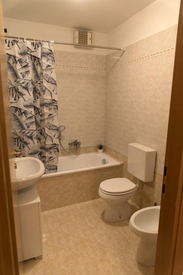 Cinzia'S Guest House, Vicino A Lignano E Udine Rivignano 外观 照片